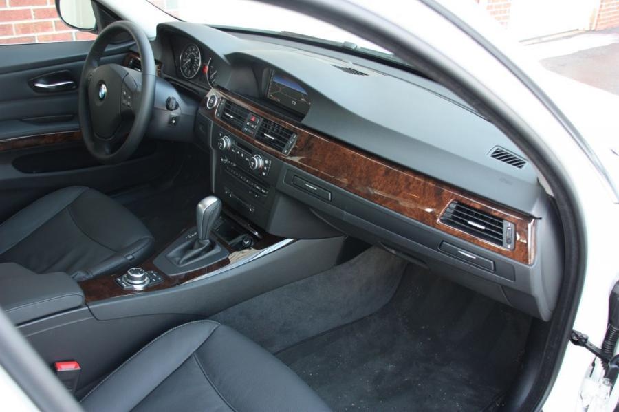  BMW 335d 2009 года  (фото 26 из 38)